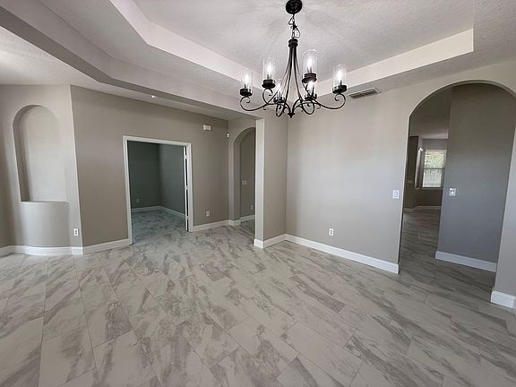 2nd image of 5370 Red Leaf Ct