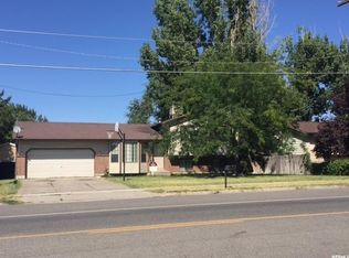 1242 W 1800 N, Clinton, UT 84015