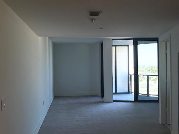 3rd image of 3401 NE 1st Ave #1414C