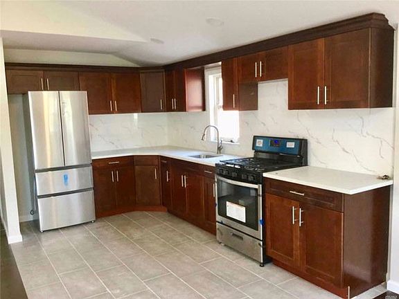 2nd image of 19623 56th Ave #2