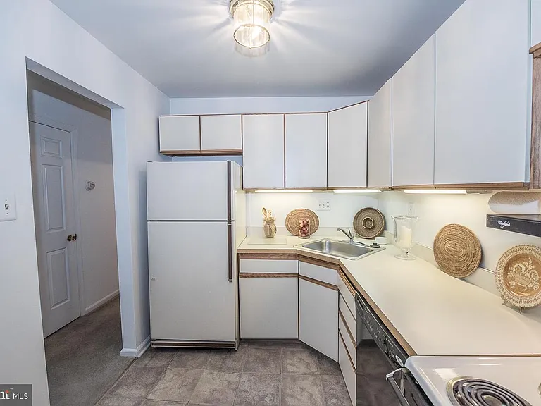 36 Le Forge Ct — Photo 7