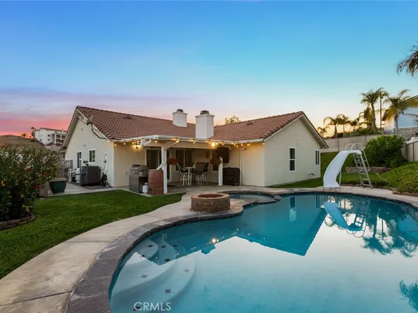 23000 Giant Fir Pl, Canyon Lake, CA 92587