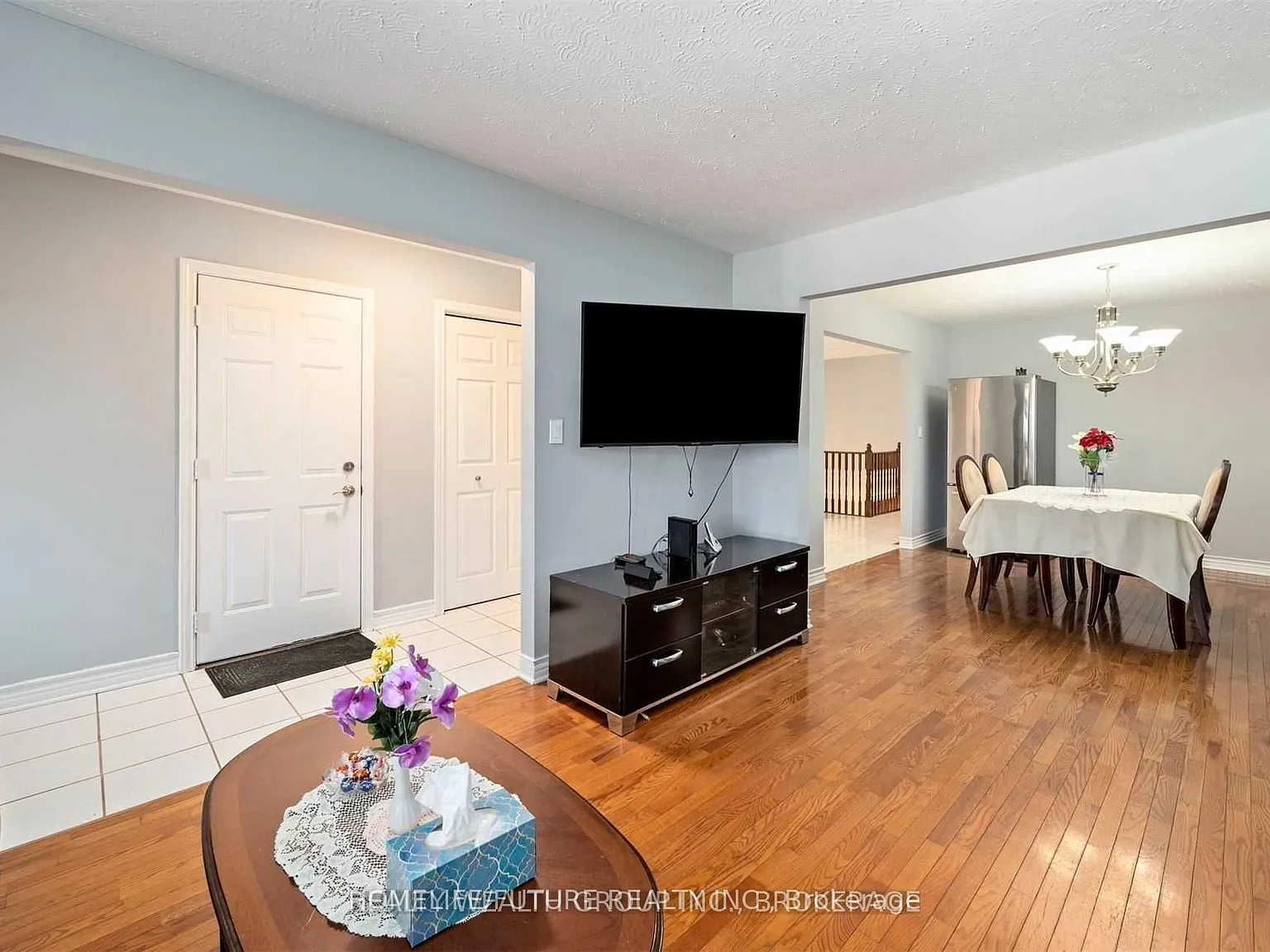 3 bed, $2,550 — Photo 3