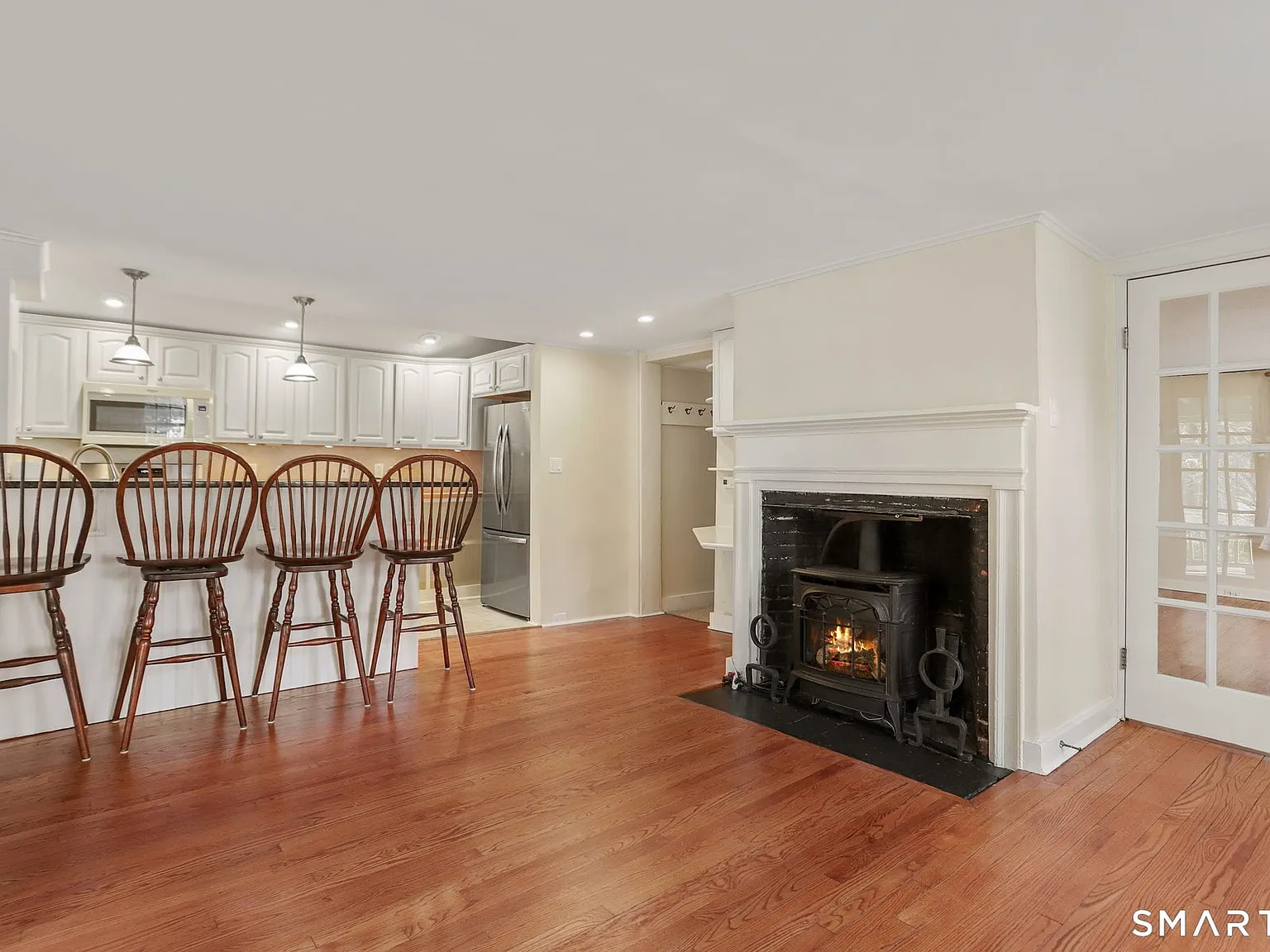 2 bed, 2.0 bath, 1234 sqft, $3,600 — Photo 4