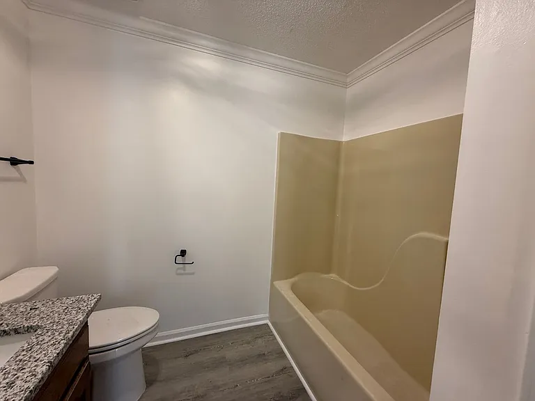 425 Autumnwood Dr SW — Photo 13