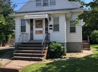 41 Hoffman St, South Hackensack, NJ 07606