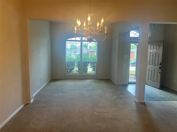 122 Biscayne Dr, Cedar Hill, TX 75104