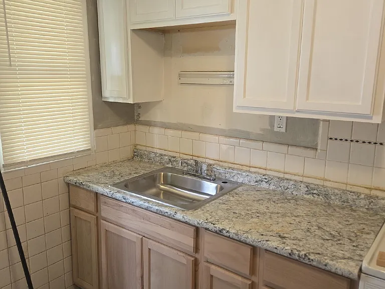 7839 Underhill Dr — Photo 10