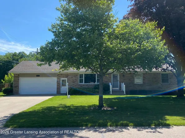 719 Arbor Vitae Dr, Lansing, MI 48917