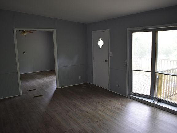 4th image of 711 Fairview Dr