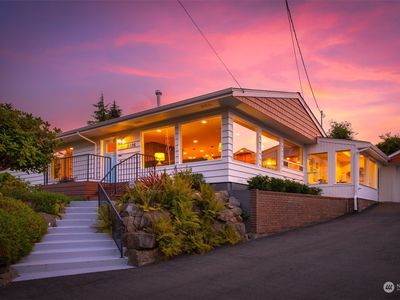 5126 Seaview Way, Everett, WA, 98203