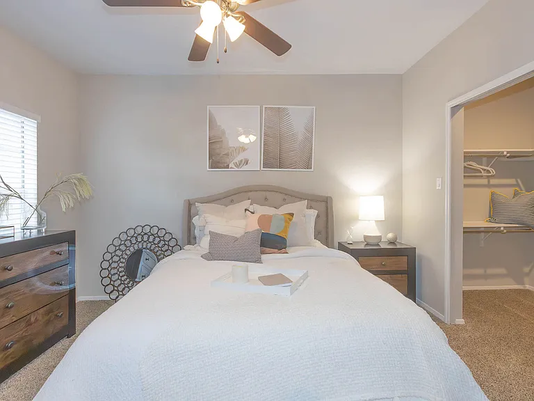 Contigo Westover Hills — Photo 12