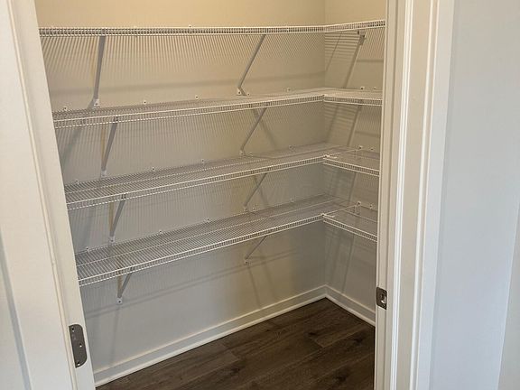 4th image of 400 Park Vista Dr