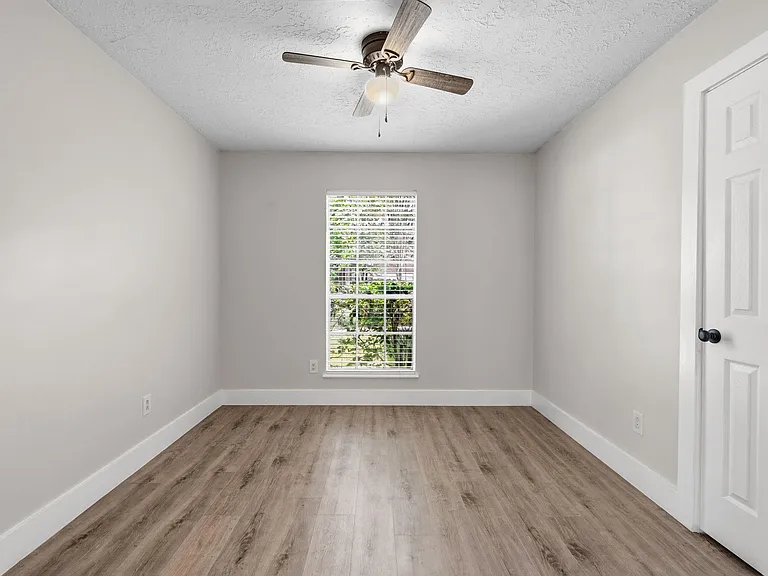 3535 Nutwood Ln — Photo 15