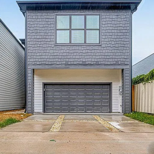 3 bed, 2.5 bath, 1745 sqft, $2,800 — Photo 2