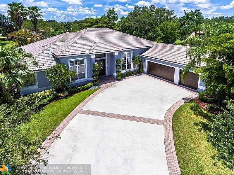 1st image of 3451 Fairfax Ln