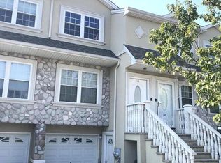 111 Dartmouth Loop, Staten Island, NY 10306