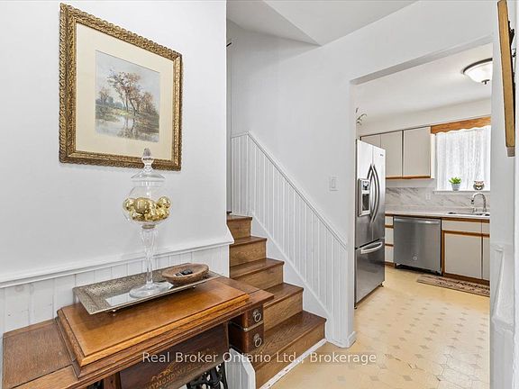 5th image of 109 Miller Cres