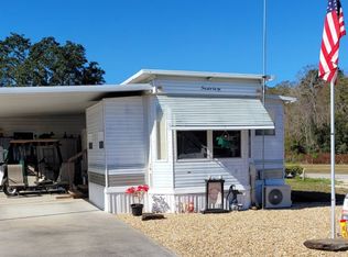 178 N Us Highway 301, Hawthorne, FL 32640