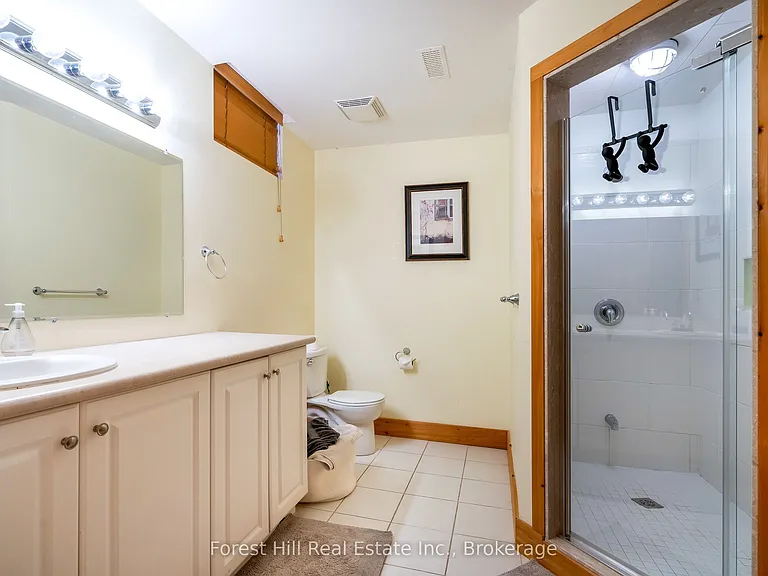 144 National Dr — Photo 23
