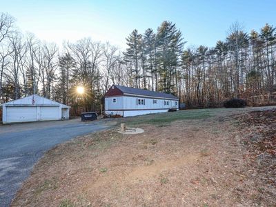 11 Riverside Drive, Raymond, NH, 03077
