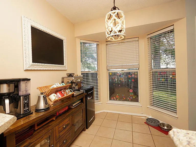 4496 Parkwood Ln W — Photo 17