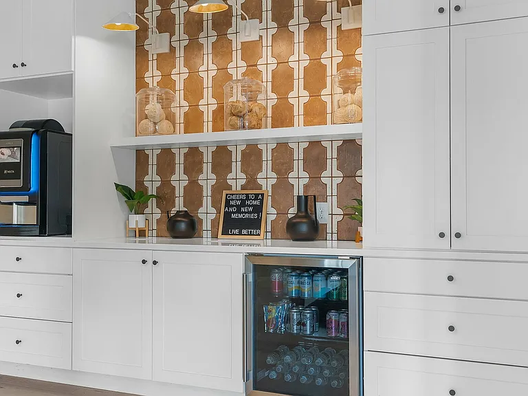 Upgrade your refreshment experience with this chic beverage station, blending modern convenience and design.
