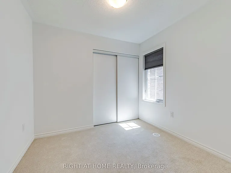 1805 Thames Cir — Photo 23