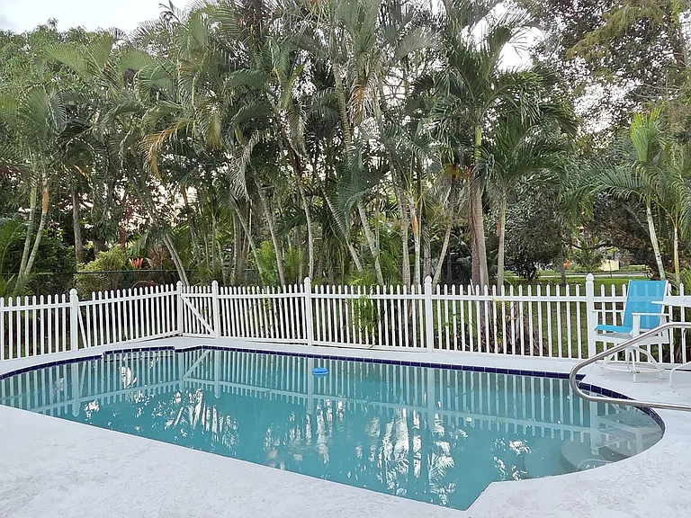 661 Lake Wellington Dr — Photo 50