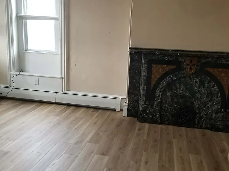 419 Jonestown Rd #C — Photo 8