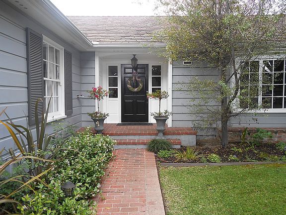 2nd image of 1042 E Andrews Dr