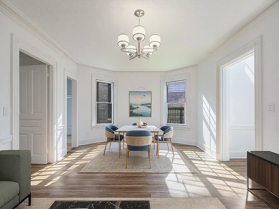 102 W 29th St #3
