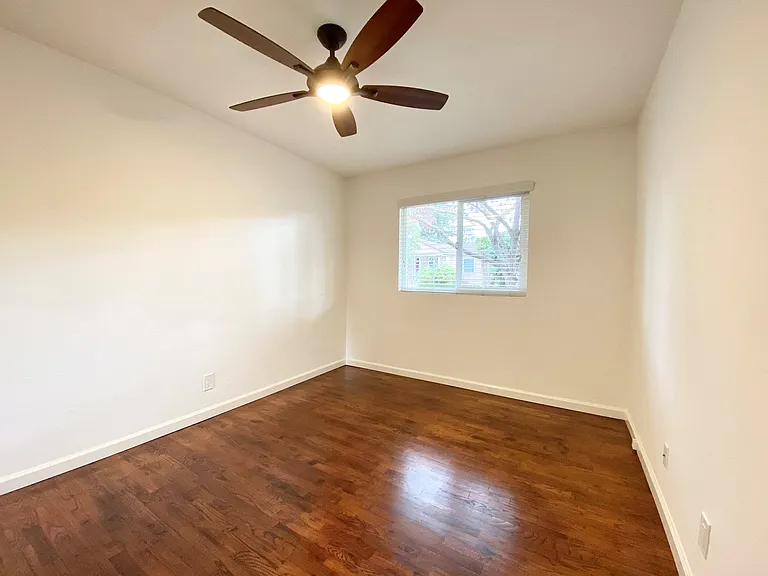 1211 Jefferson St — Photo 21