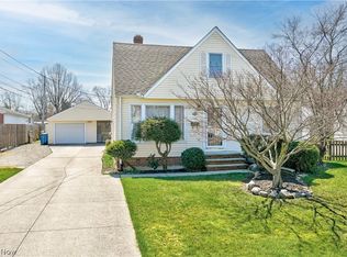 35624 Kilarney Rd, Willoughby, OH 44094