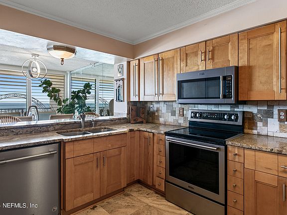 3rd image of 1301 1ST Street S #1104