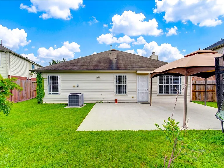 14027 Coveney Dr — Photo 47
