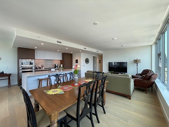 4th image of 1388 Kettner Blvd #2206