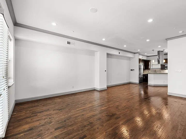3142 Ross Ave #1 — Photo 20