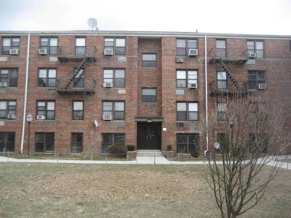 1st image of 1001 E 108th St APT 2D