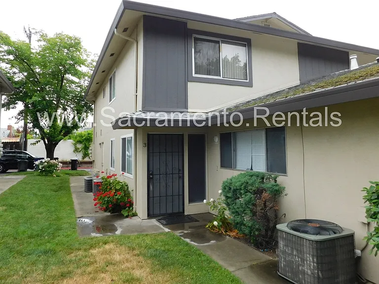 5954 Walerga Rd #3 — Photo 2