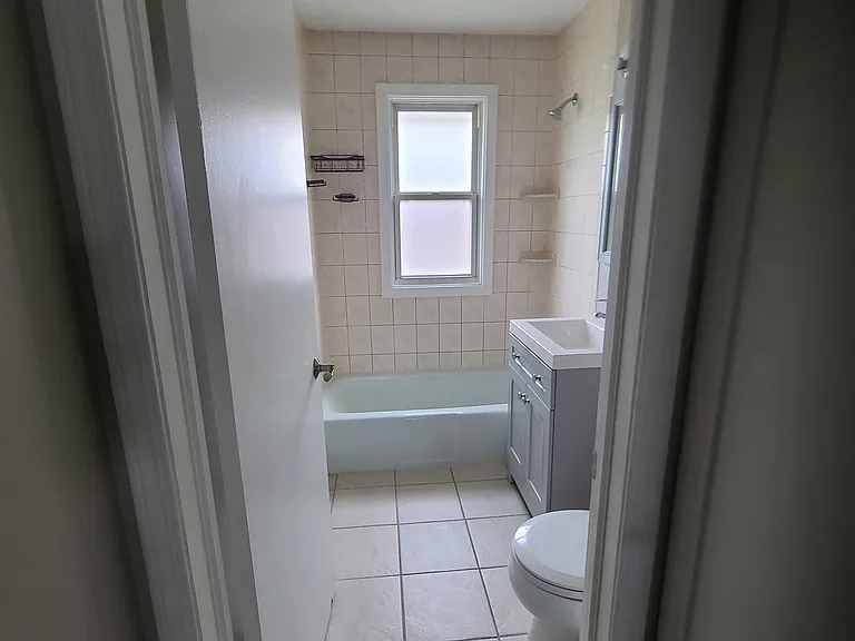 460 Lincoln Ln #2N — Photo 5