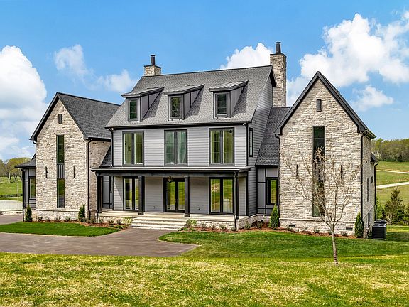 3rd image of 4494 Marlin Way