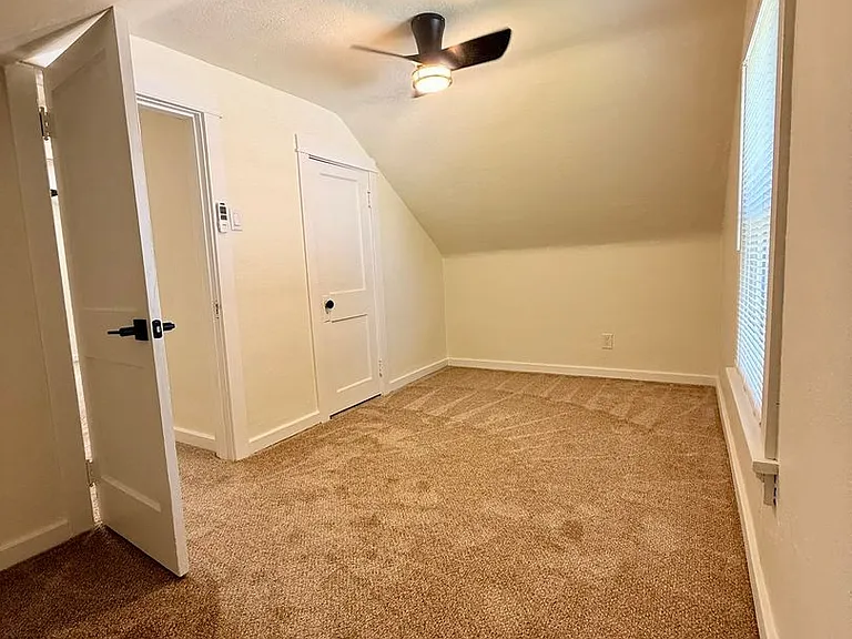 1905 Laird Ave — Photo 12
