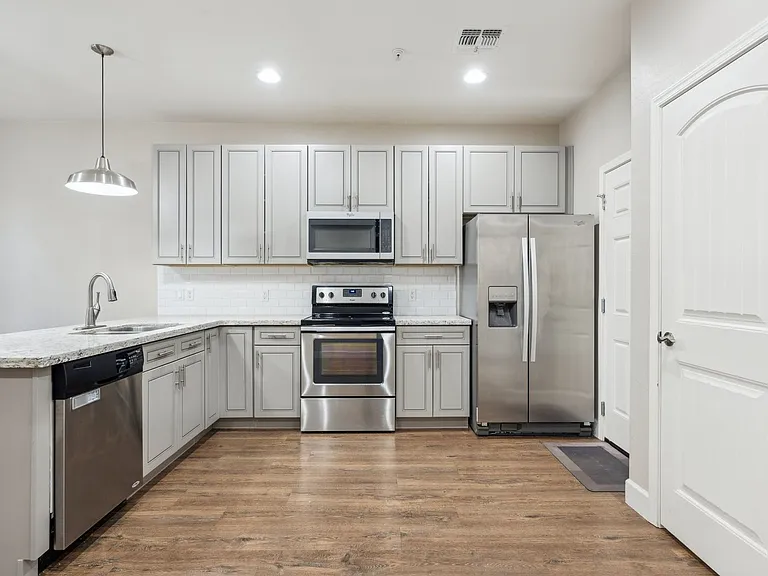 1406 W Main St #116 — Photo 9