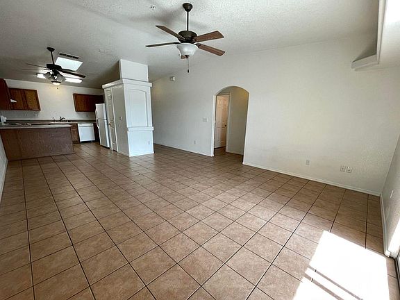 3rd image of 1361 Wapati Dr Unit 102