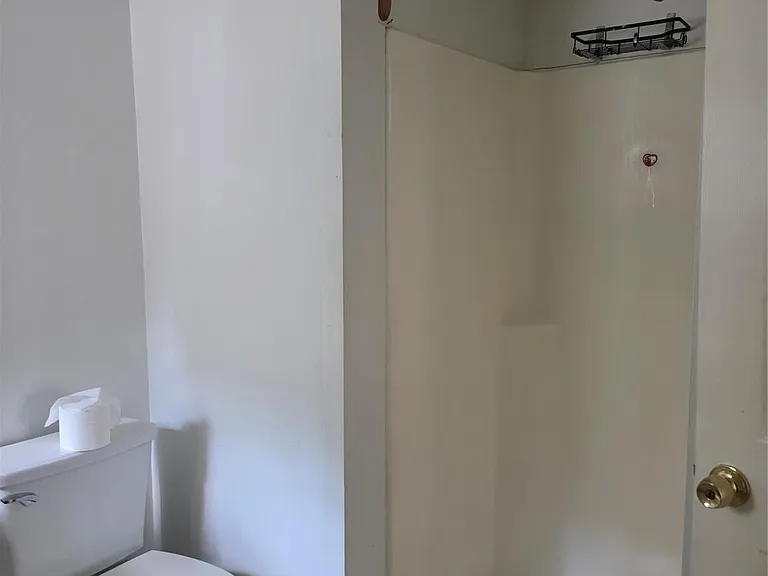 601A W Washington Ave #A — Photo 9