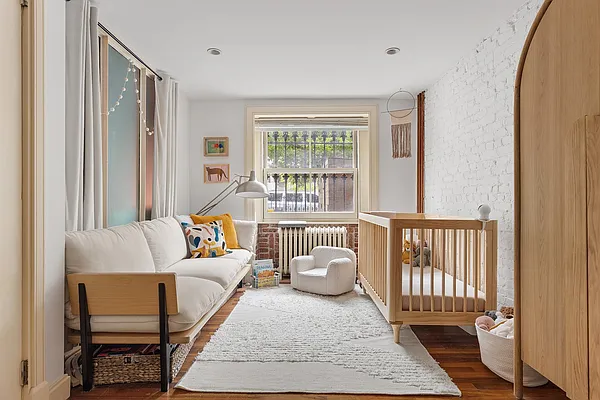 Sold by Brown Harris Stevens | media 29