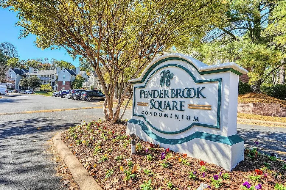 3922 Penderview Dr #305