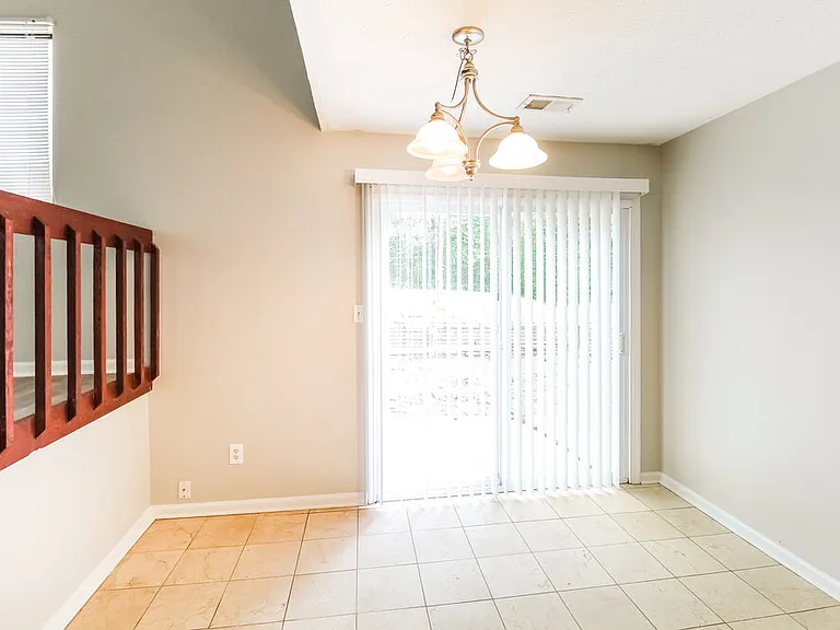 5292 Kinsdale Ln — Photo 6