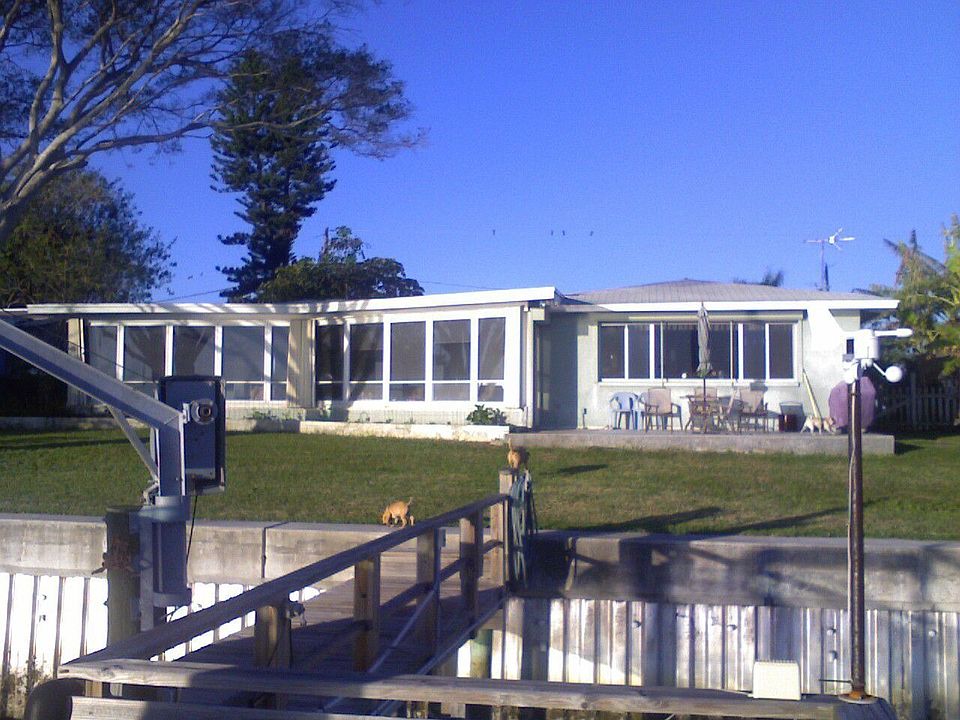 2nd image of 3540 Coquina Key Dr SE